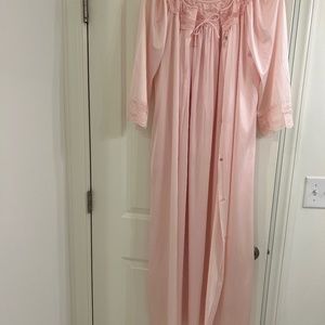 Vintage Gilead Lingerie Nylon and Lace Pink Night Gown and Robe--Size Small